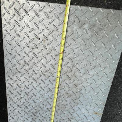 70” Diamond Plate Truck Bed Toolbox