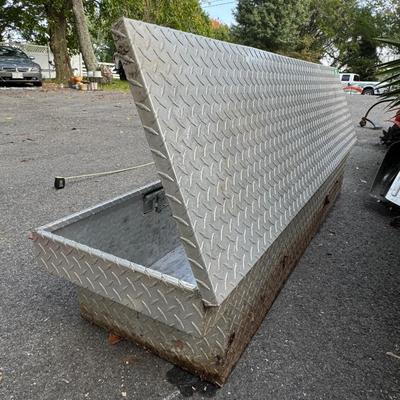 70” Diamond Plate Truck Bed Toolbox