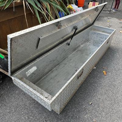 70” Diamond Plate Truck Bed Toolbox