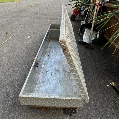 70” Diamond Plate Truck Bed Toolbox