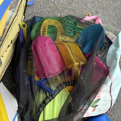 Beach Sand Toys/Buckets