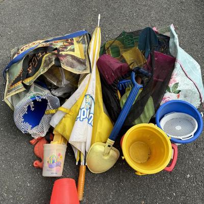 Beach Sand Toys/Buckets