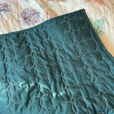 Maple leaf quilt