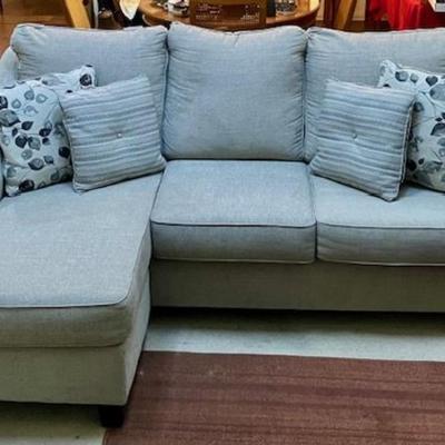 Gray Sofa Chaise With Four Pillows