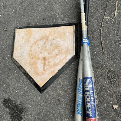 3 Softball Bats & Safe Slide Home Plate