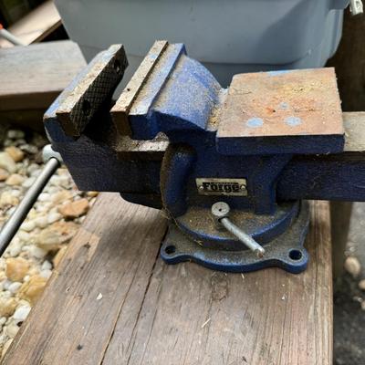Vise & Large lot of Clamps