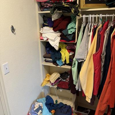 WOMENS CLOSET - RIGHT SIDE