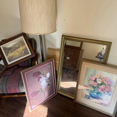CHAIR, ART, LAMP LOT - REAR BEDROOM