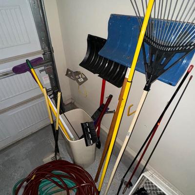 GARAGE TOOL LOT