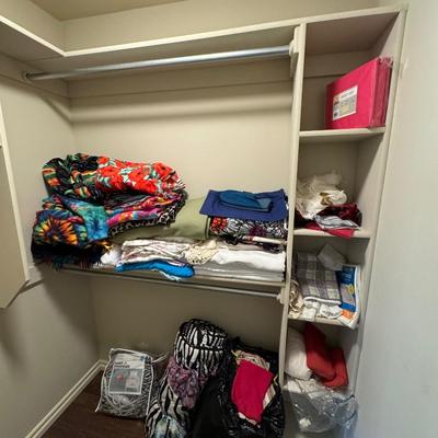 MISCELLANEOUS LINEN CLOSET LOT