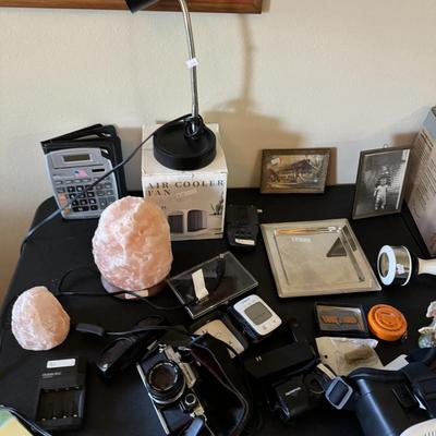 MENS BEDROOM TABLE LOT - BLACK TABLE NOT INCLUDED