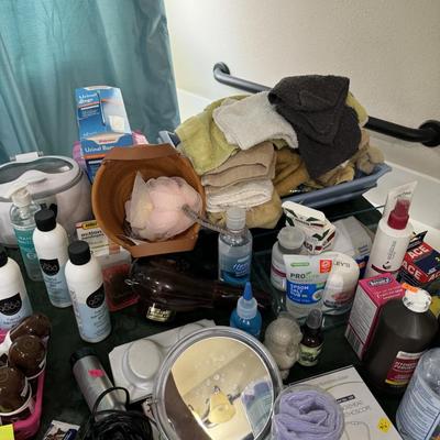 BATHROOM LOT