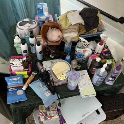 BATHROOM LOT