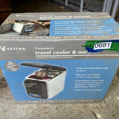 Vector Thermoelectric Travel Cooler & Warmer
