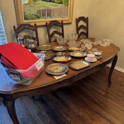 DINING TABLE LOT