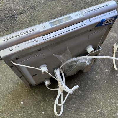 SONY under the counter Disc Player /Clock Radio - tested
