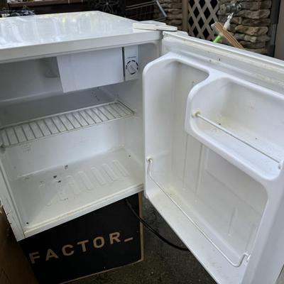 Emerson Compact Refrigerator - tested