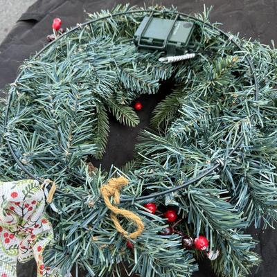 3 Wreaths & 4 Poinsettias Plants