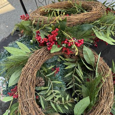 3 Wreaths & 4 Poinsettias Plants
