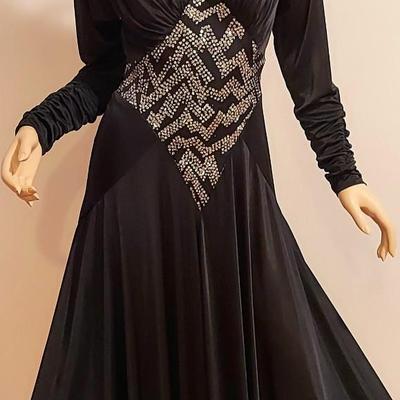 Vtg Hersey Silky Heavy Emmbellished dress