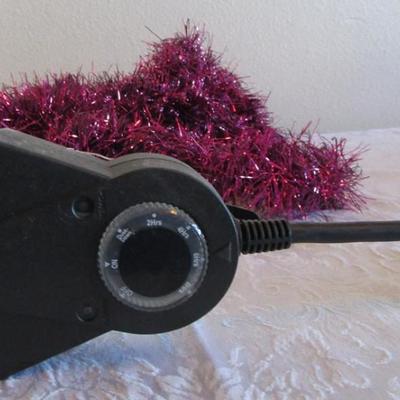 3 outlet timer, 12' purple garland