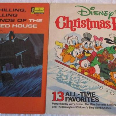 2 Disney records, 1 LP vinyl Halloween record, 1 LP vinyl Christmas