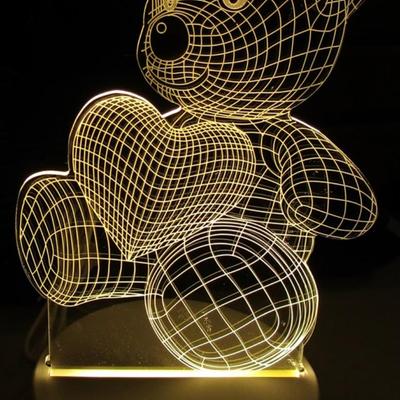 USB Bear Light, appears 3D when lighted