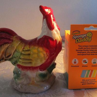 Rooster sponge holder & box of 4 scrubbing sponges