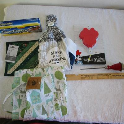Mug rug (new), Slow cooker liners, oven towel, apron, ice pick, oven stick, Minnie Mouse ice pop maker