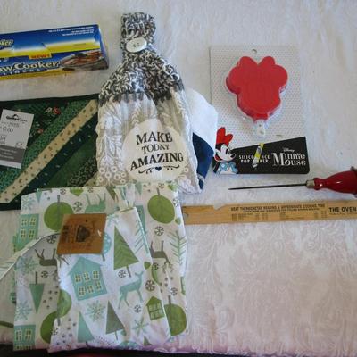 Mug rug (new), Slow cooker liners, oven towel, apron, ice pick, oven stick, Minnie Mouse ice pop maker