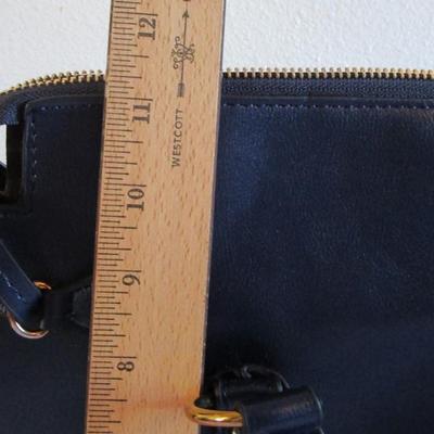 Jing Pin Pi Ju zippered tote