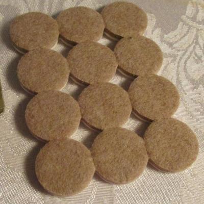 Round furniter felt pads, table wiggle stopper