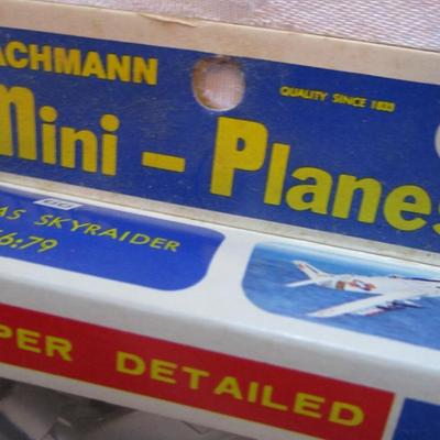 Bachmann Mini Planes