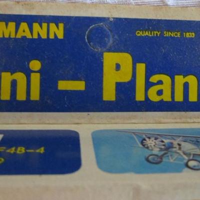 Bachmann Mini Planes