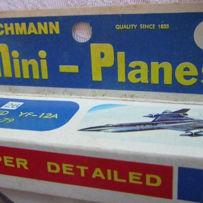 Bachmann Mini Planes