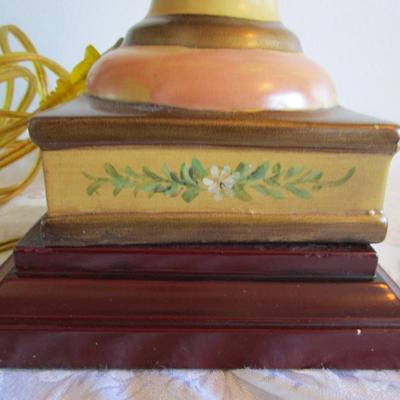 Vintage 32" high-end ceramic table lamp with high-end silk lamp shade
