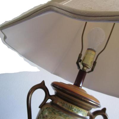 Vintage 32" high-end ceramic table lamp with high-end silk lamp shade