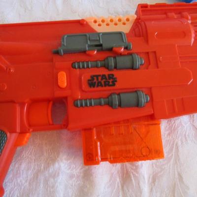 Star Wars and the Buzz-bee toys nerf style guns