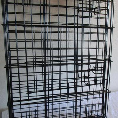 Pet Kennel. Like new.