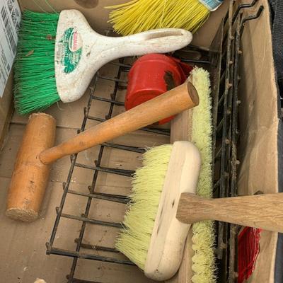 Huge Handyman’s Lot