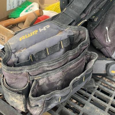 Huge Handyman’s Lot