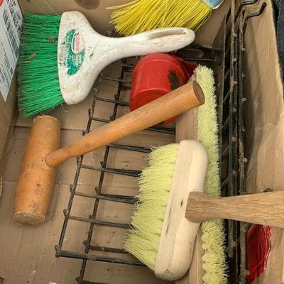 Huge Handyman’s Lot