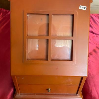 Jewelry box