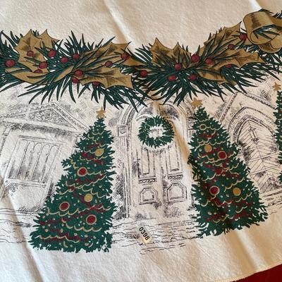 Circular Christmas table covering