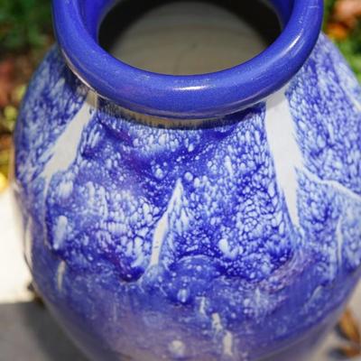 POSSIBLE ROSEVILLE OIL JAR OF 22 1/2" COLORFUL BLUE W/ GLAZE OF DECORATIVE SWIRLS