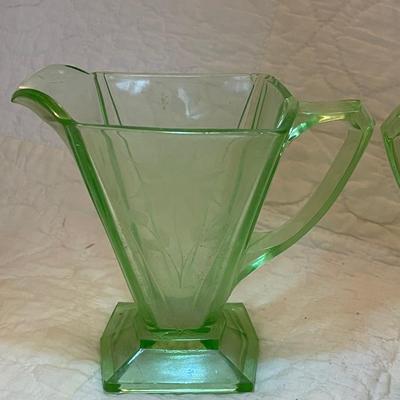 Jeannette UV depression glass cream & sugar