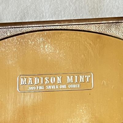 1978 1 oz. Fine Silver Madison Mint Christmas Troy Ingot