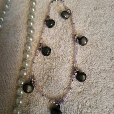 NECKLACES, BRACELET & BROOCHES