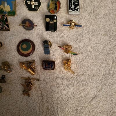 30 PINS