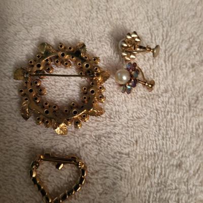 VINTAGE JEWELRY